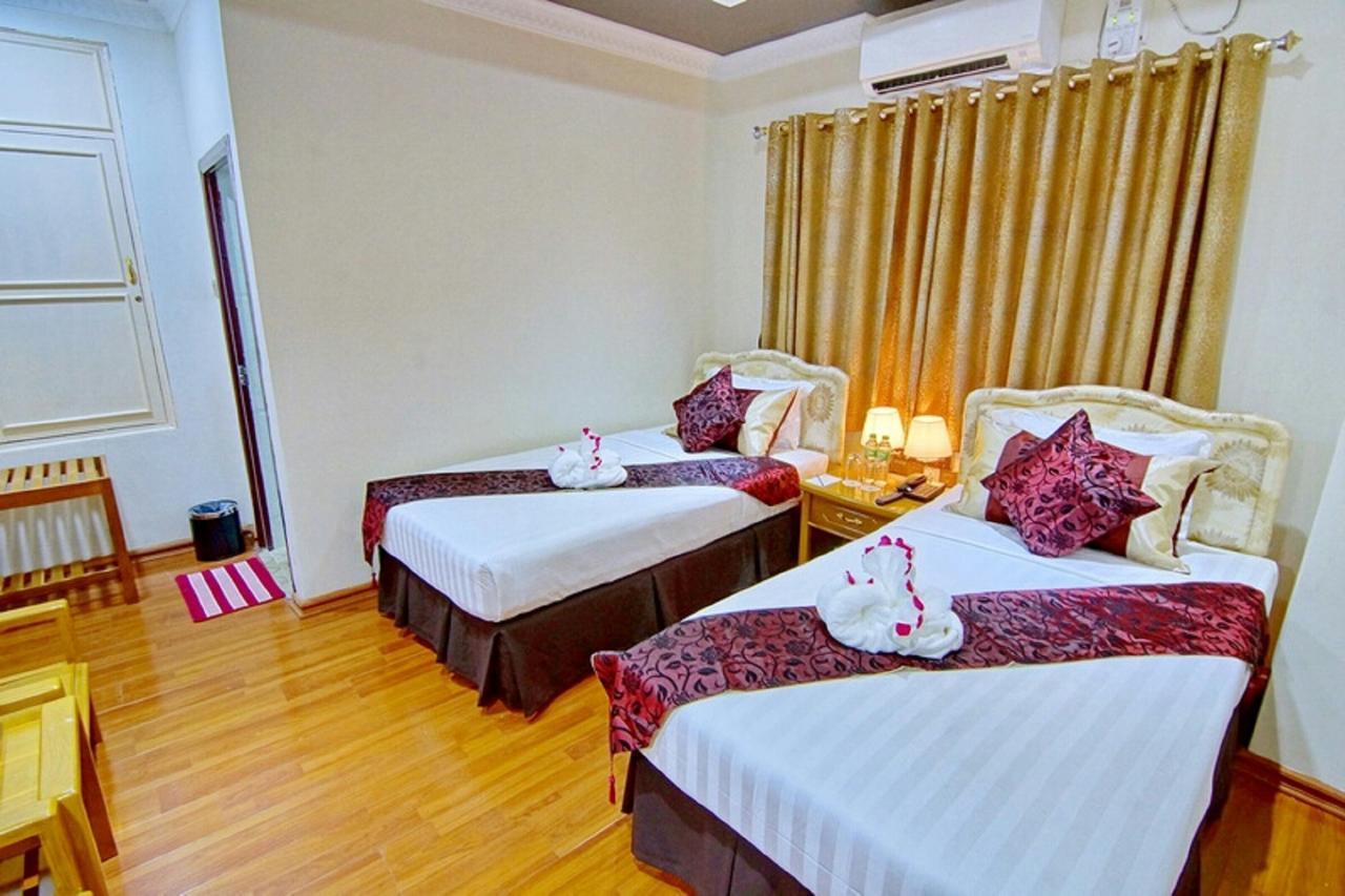 Myat Nan Yone Hotel Mandalay Exterior foto